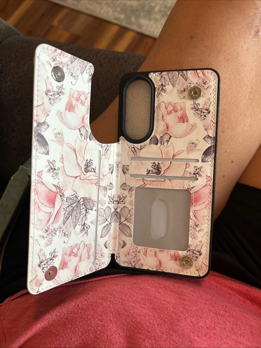 Floral Wallet Phone Case with Card Slots - Pink Floral